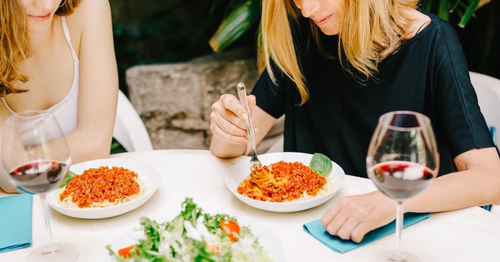 A Nutritionist On Why This Is The Year To Stop Counting Calories