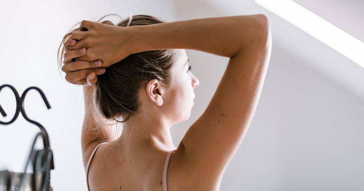 A 20-Minute Morning Routine This Yoga Specialist Makes use of To Keep Grounded