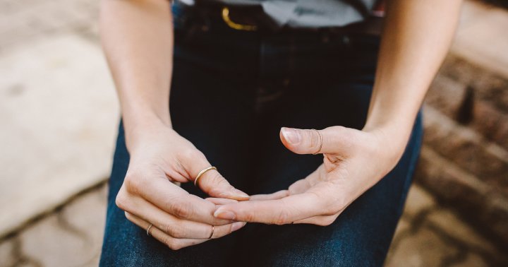 What To Look For In A Hand Sanitizer, From An Immunologist